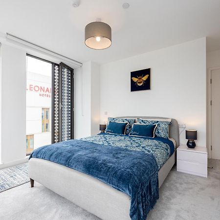 City Center Ultra-Luxe 2Bed Villa Amalfi Манчестър Екстериор снимка